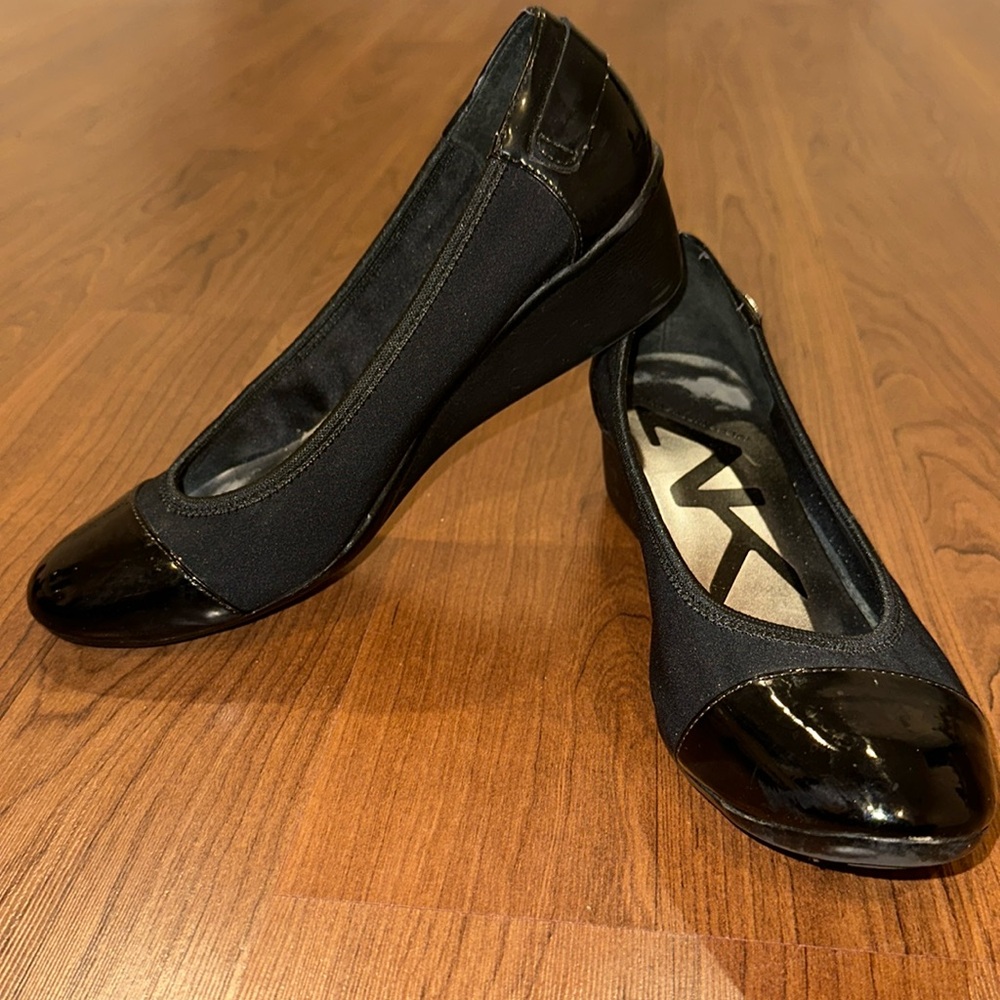 Black Anne Klein Wedges